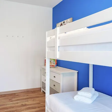 Apartment Emerald - Regarda Travel