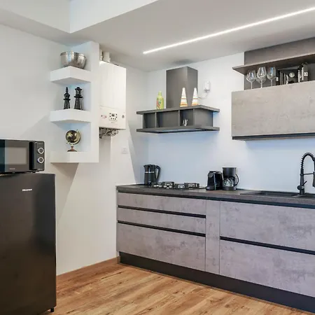 Emerald - Regarda Travel Apartment *